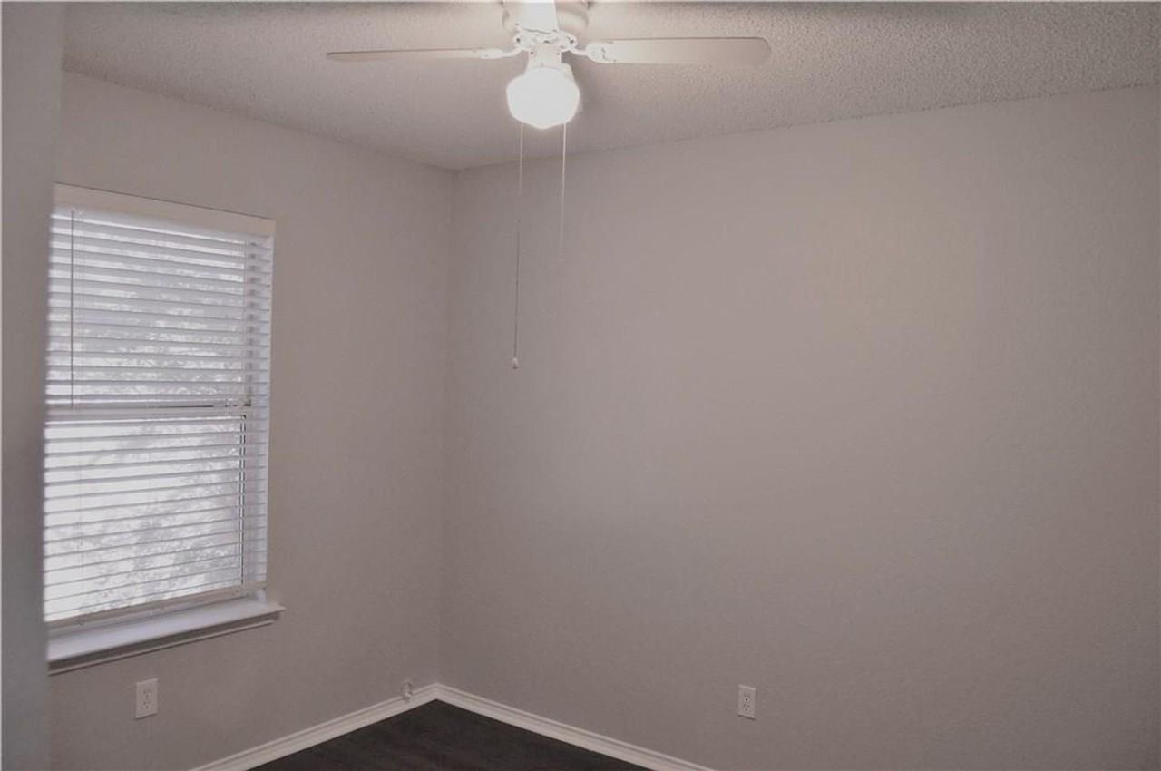 240 Stallion Dr - Photo 6 of 16