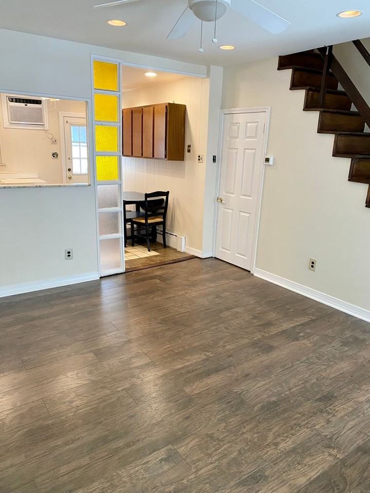735 Manton St - Photo 3 of 17