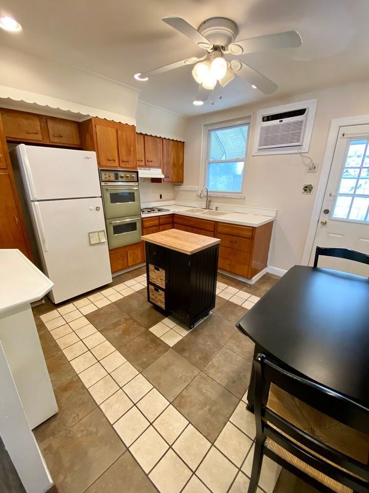 735 Manton St - Photo 5 of 17