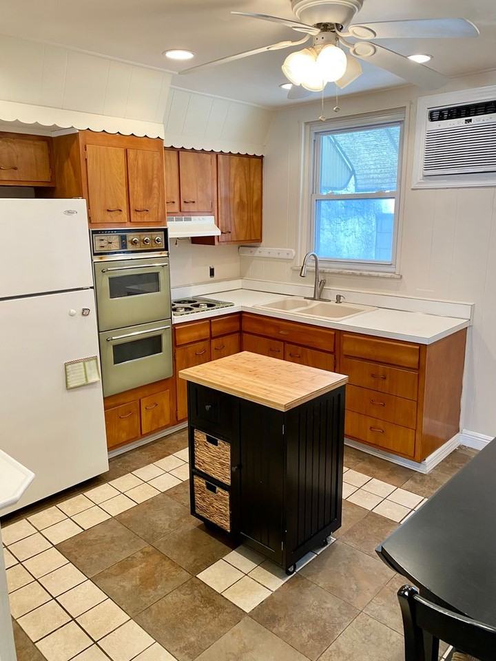 735 Manton St - Photo 6 of 17