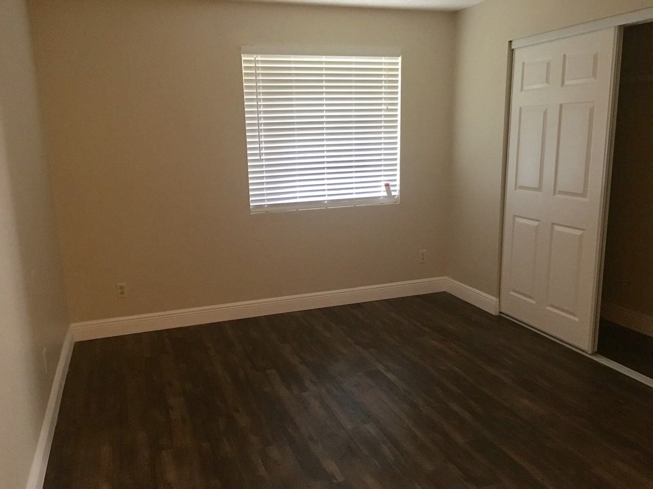 628 Golden Raintree Pl - Photo 2 of 9