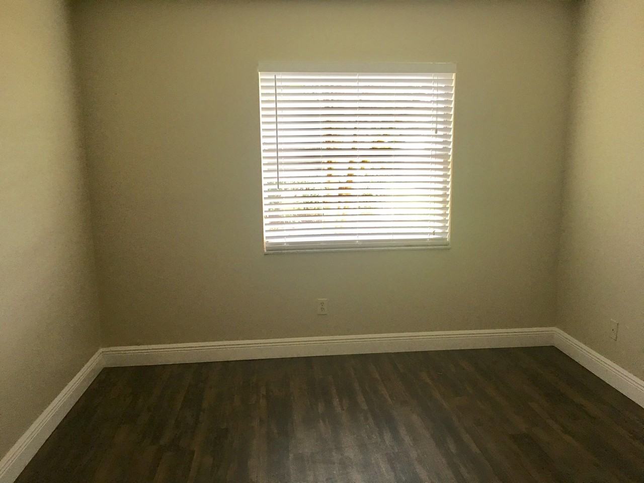 628 Golden Raintree Pl - Photo 6 of 9