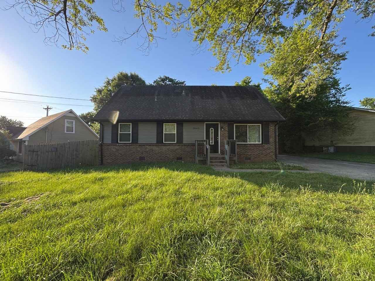 1845 Palamino Dr - Photo 3 of 22