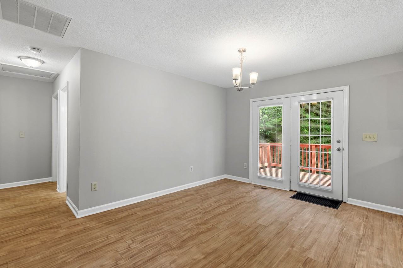 1811 Cody Ave - Photo 6 of 34