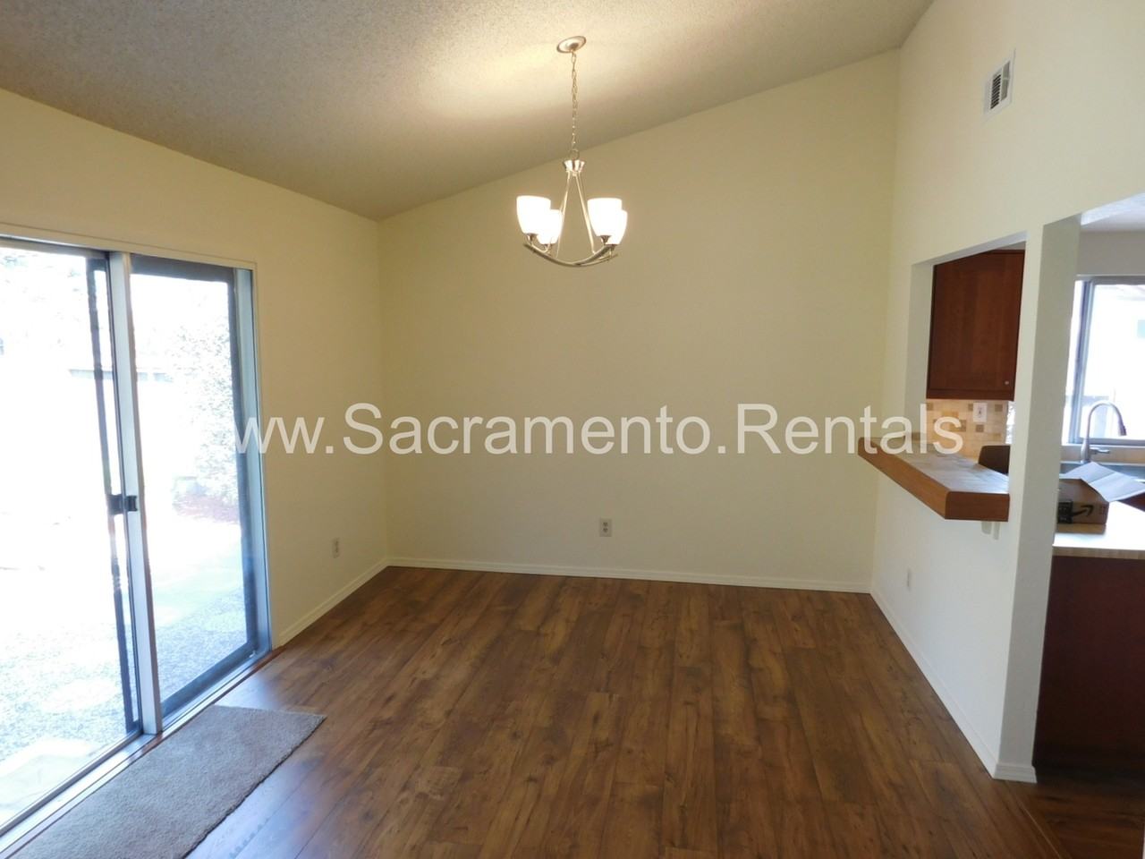 7313 Bruno Way - Photo 3 of 17