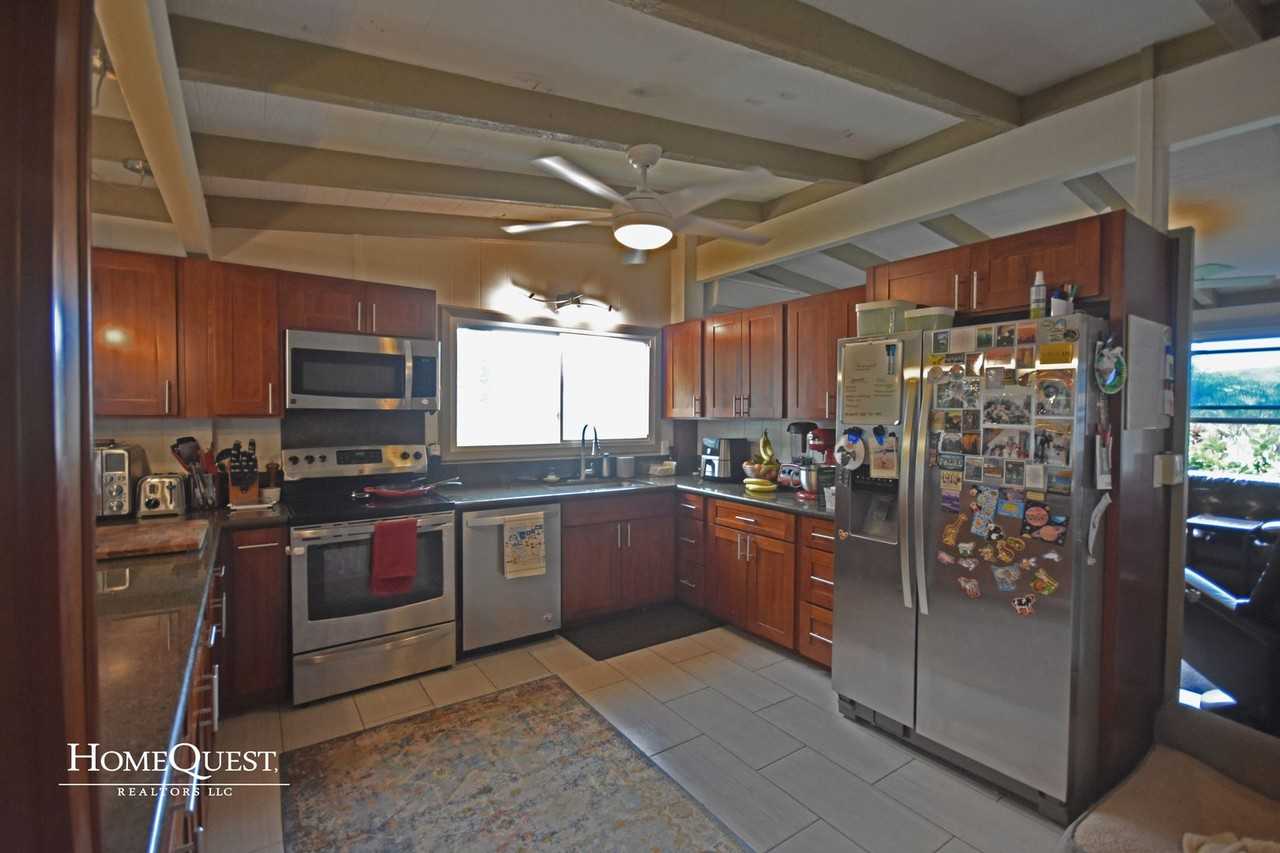 1335 Akiahala St - Photo 6 of 22
