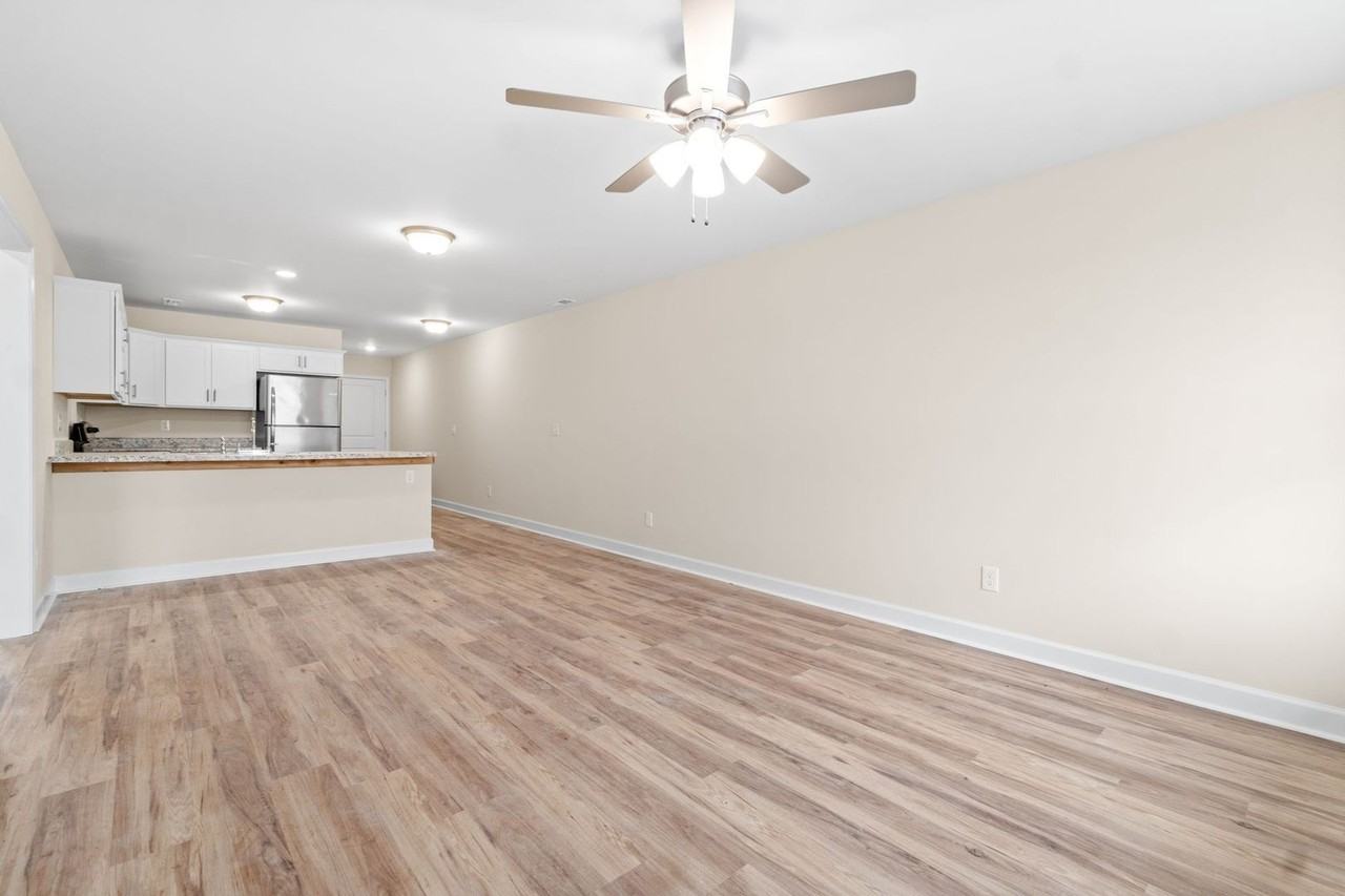 9530 Russellville Rd #D - Photo 2 of 21