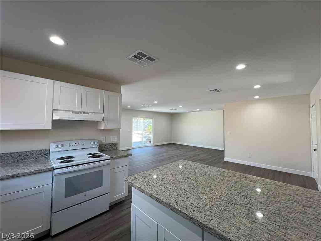 3608 W Bonanza Rd - Photo 6 of 26