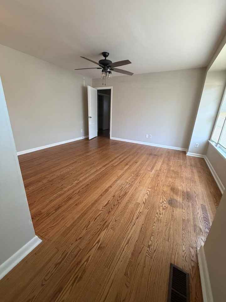 41 Central Ln - Photo 2 of 14