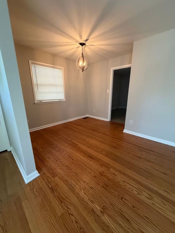 41 Central Ln - Photo 3 of 14