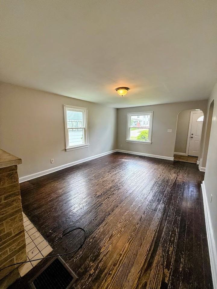3034 12th St Nw - Photo 4 of 19