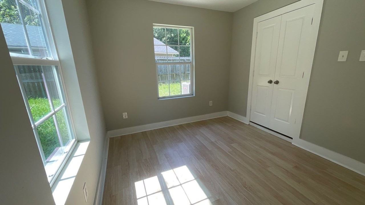 11435 Raincove Dr #A - Photo 6 of 28