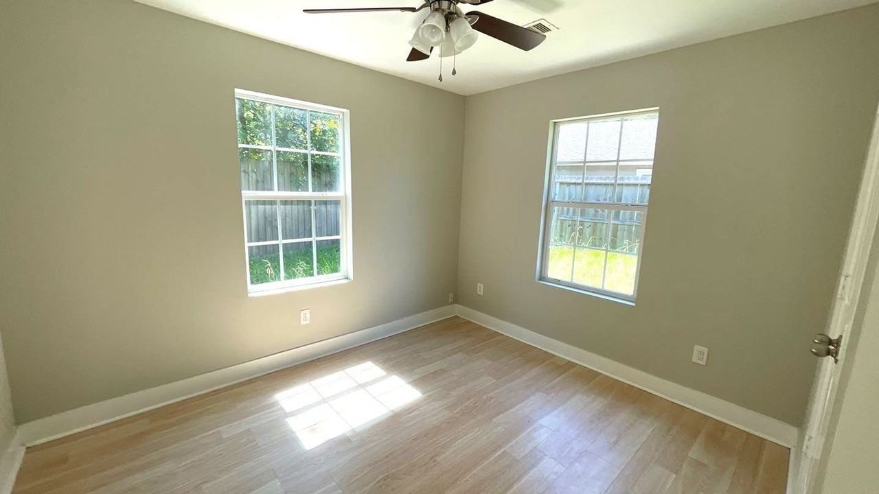 11435 Raincove Dr #A - Photo 7 of 28