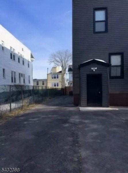 103 Melrose Ave - Photo 4 of 14