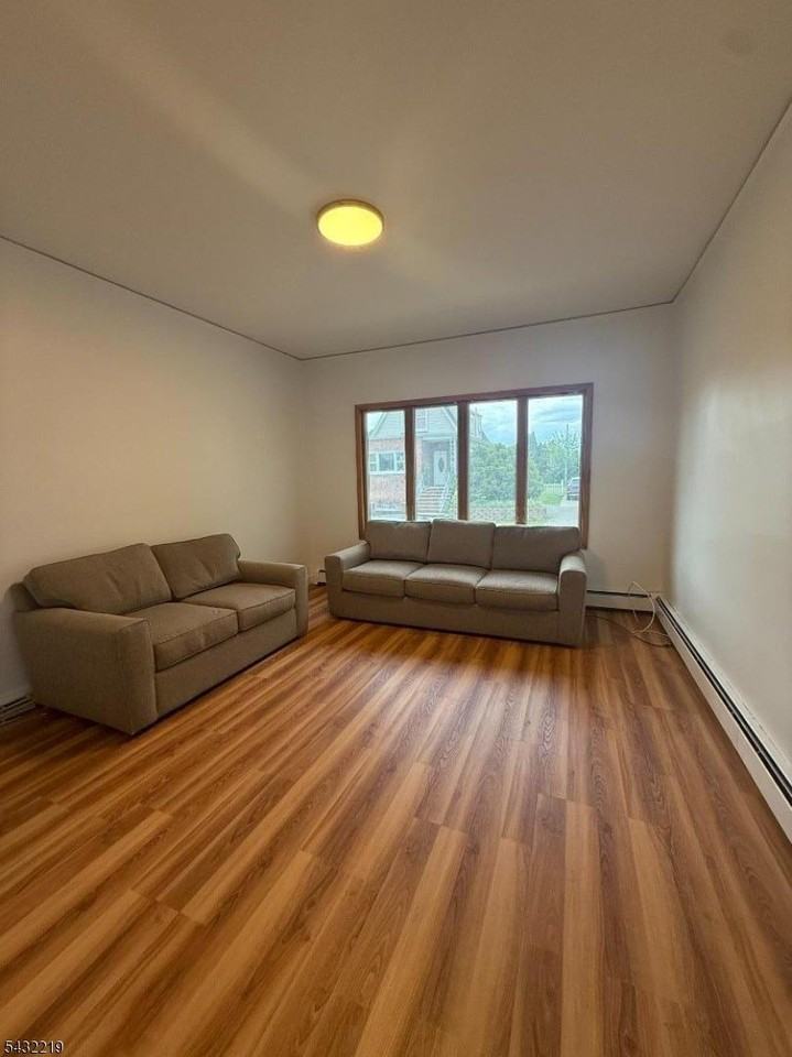 120 Market St #1 - Photo 4 of 8