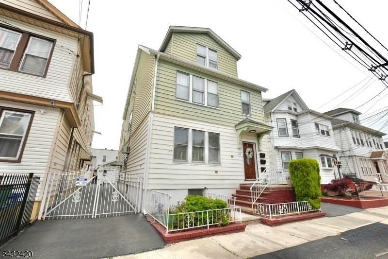 428 N 12th St Apt 3-430 #3 - Photo 2 of 13