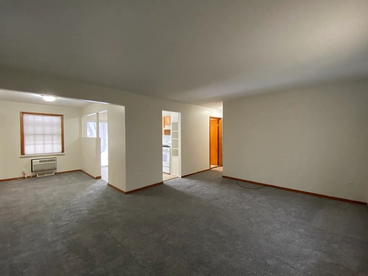 Circle Drive Apartments - Photo 6 of 18