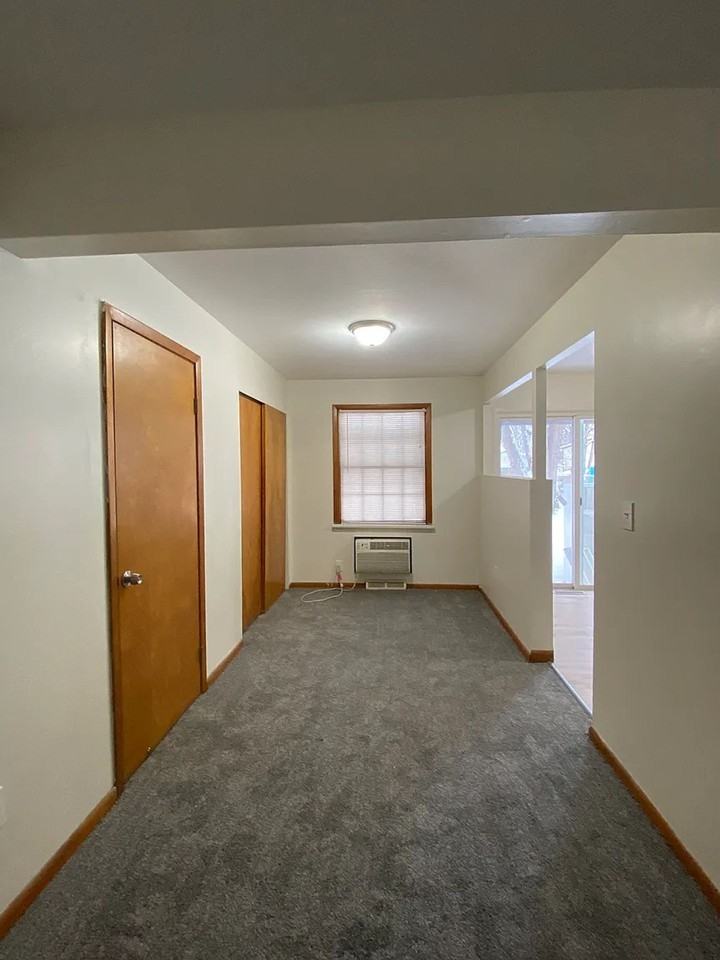 Circle Drive Apartments - Photo 7 of 18