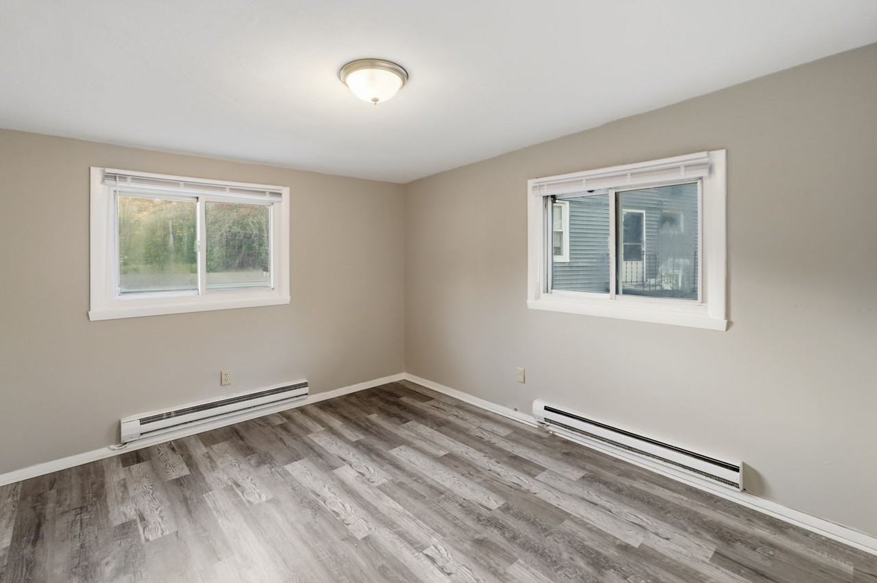 379-385 Douglas Pike - Photo 6 of 26