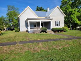 2105 College St - Photo 1 of 1