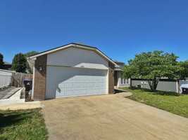 featured image of 1011 Quincy Dr