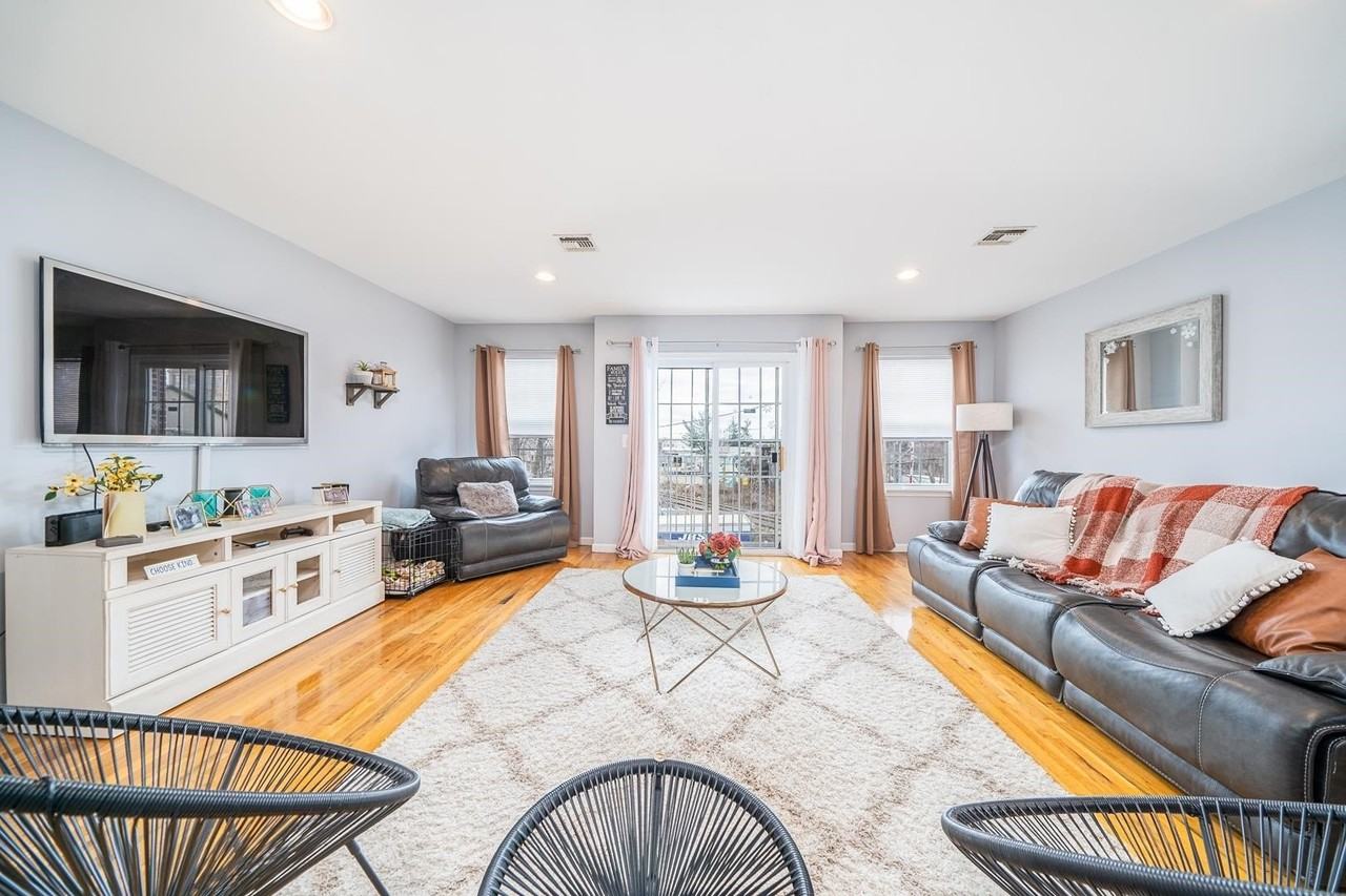 171 Halladay St #2 - Photo 2 of 16