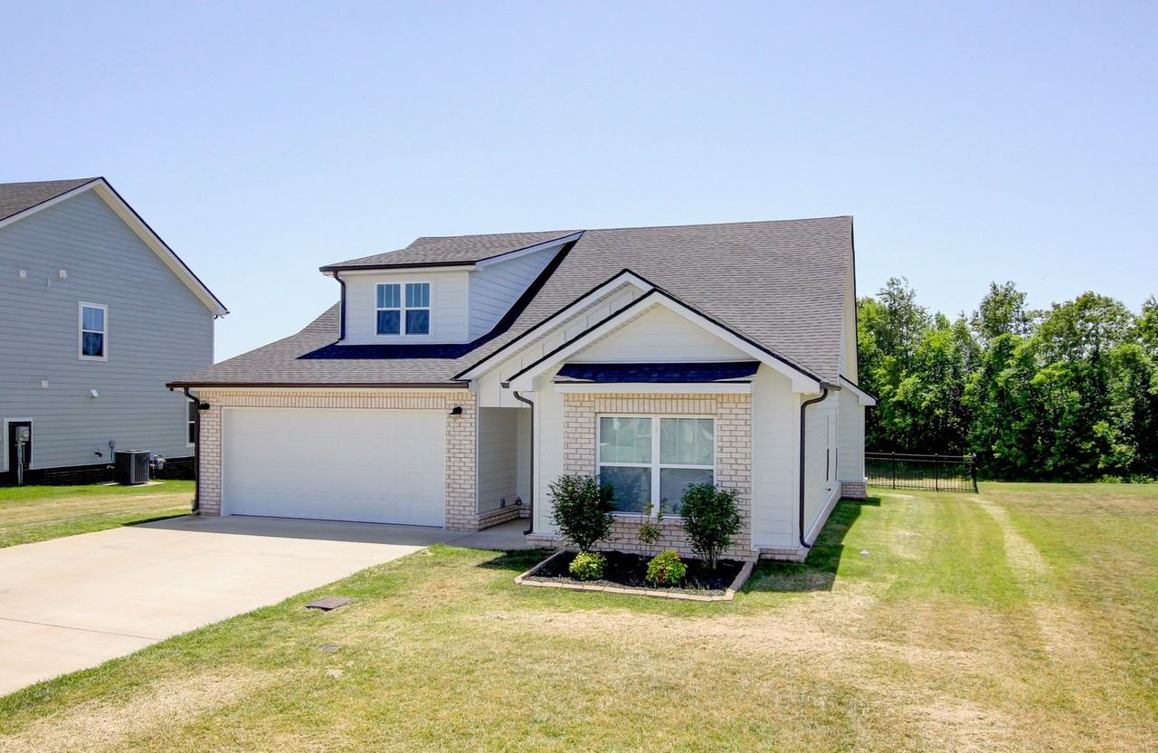 381 Frontier Dr - Photo 3 of 50
