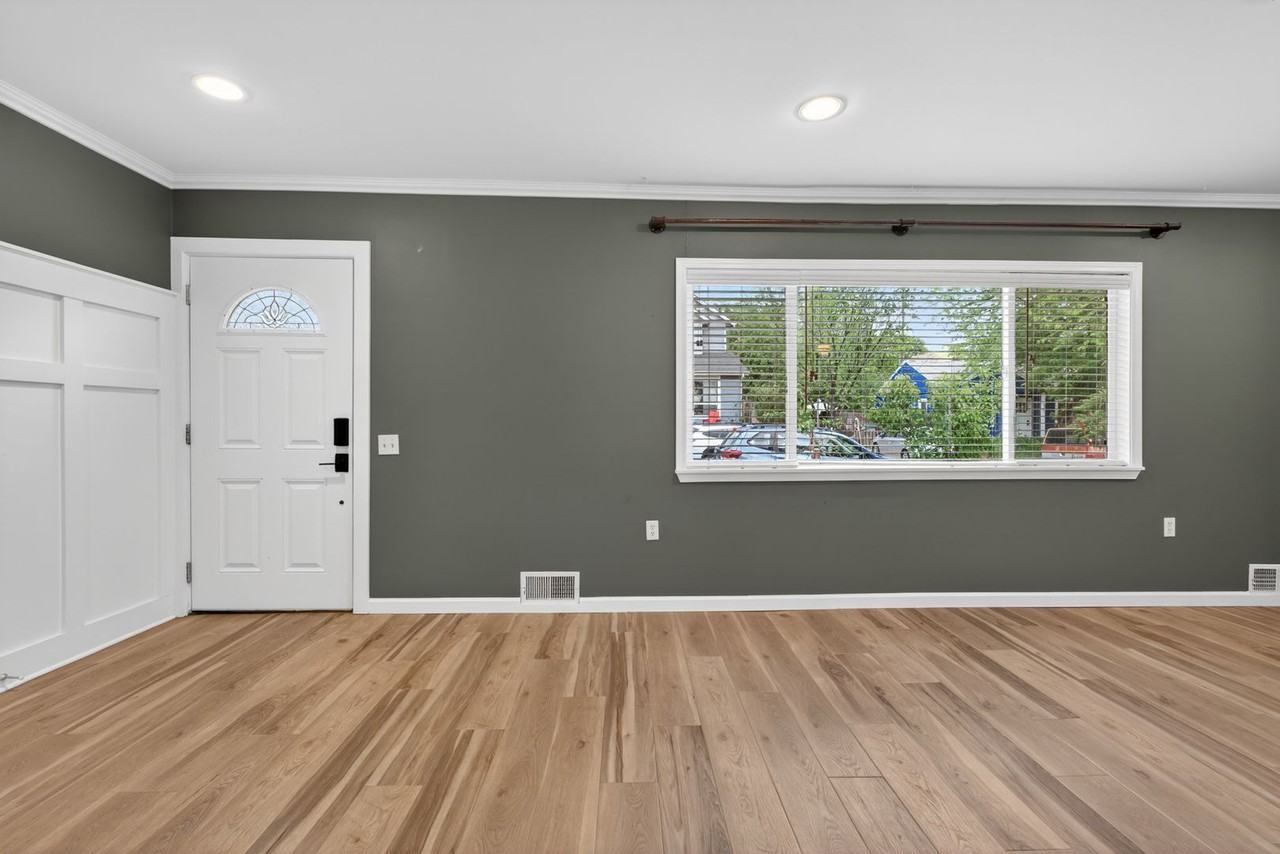 2321 N 16th St - Photo 3 of 16
