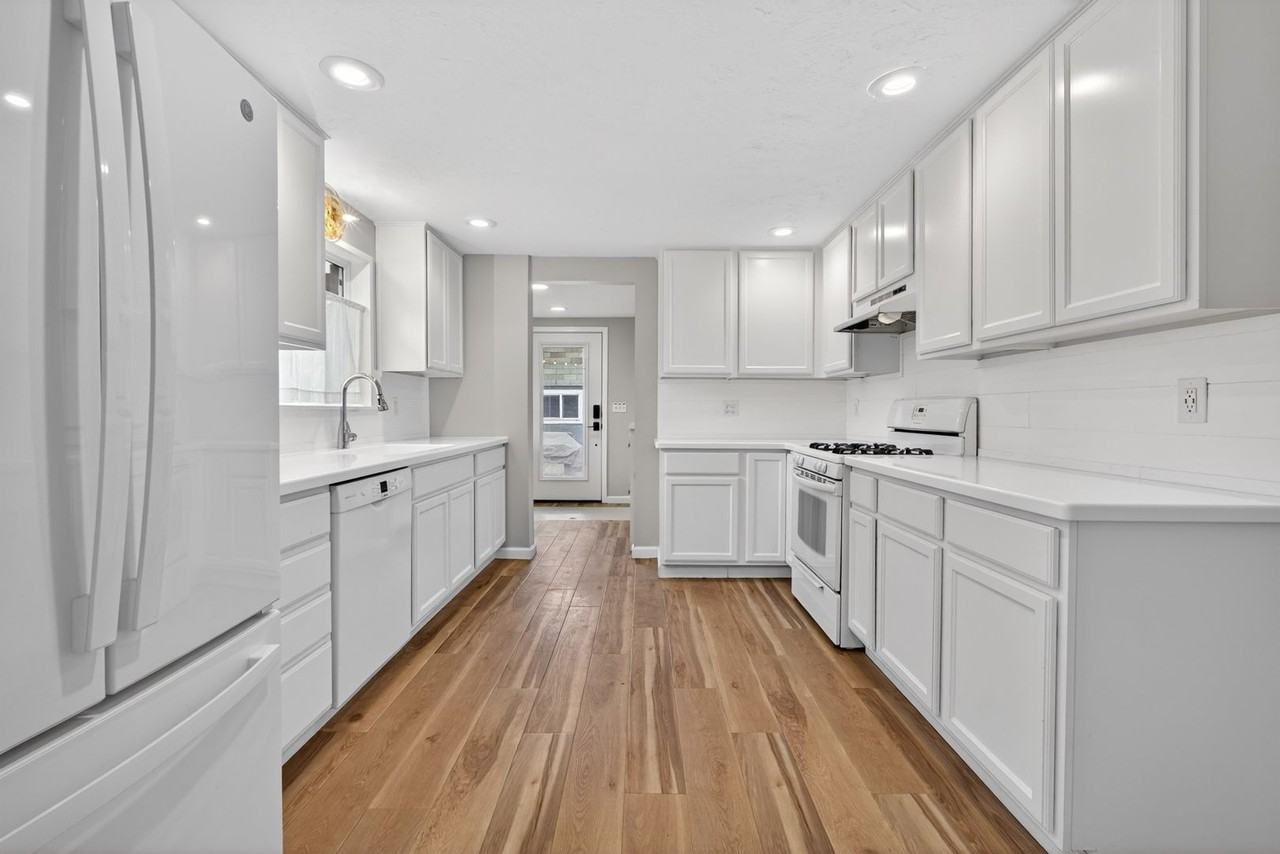 2321 N 16th St - Photo 6 of 16