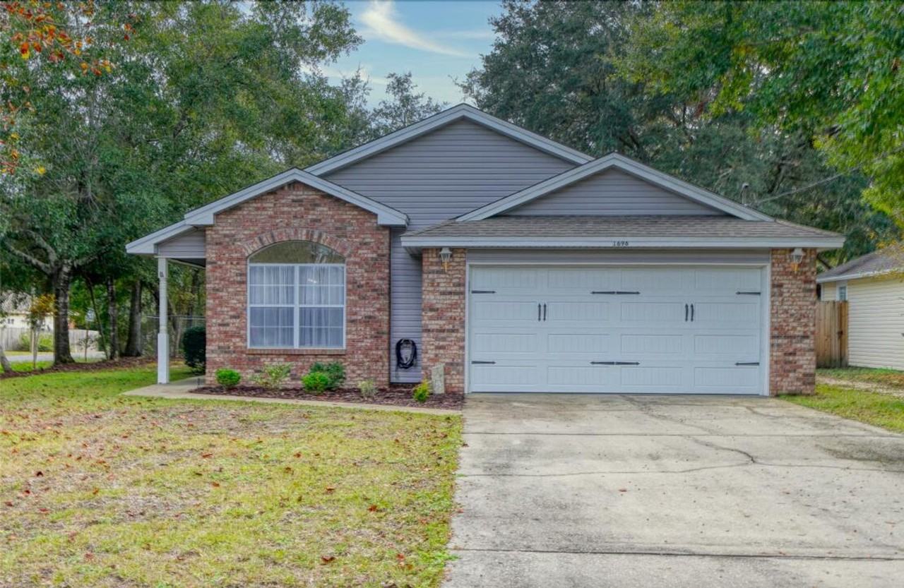 1696 Valparaiso Blvd - Photo 2 of 42