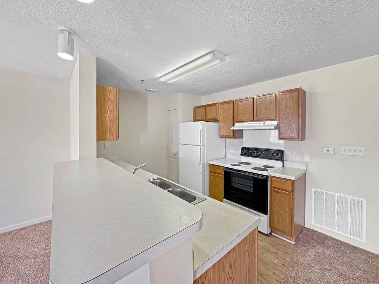 19362 Chelsey Dr - Photo 5 of 50