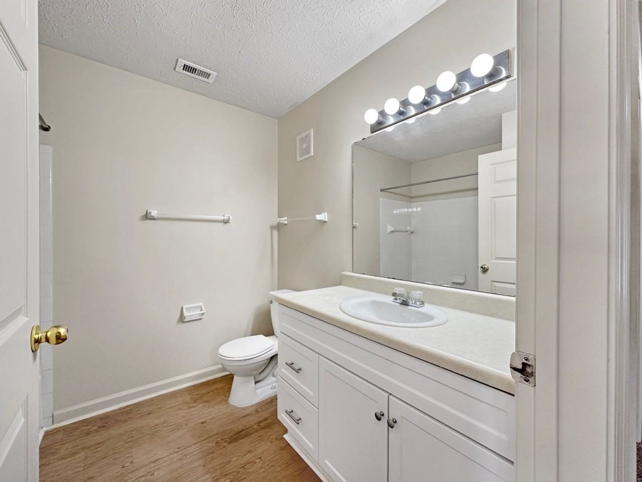 19364 Chelsey Dr - Photo 7 of 46