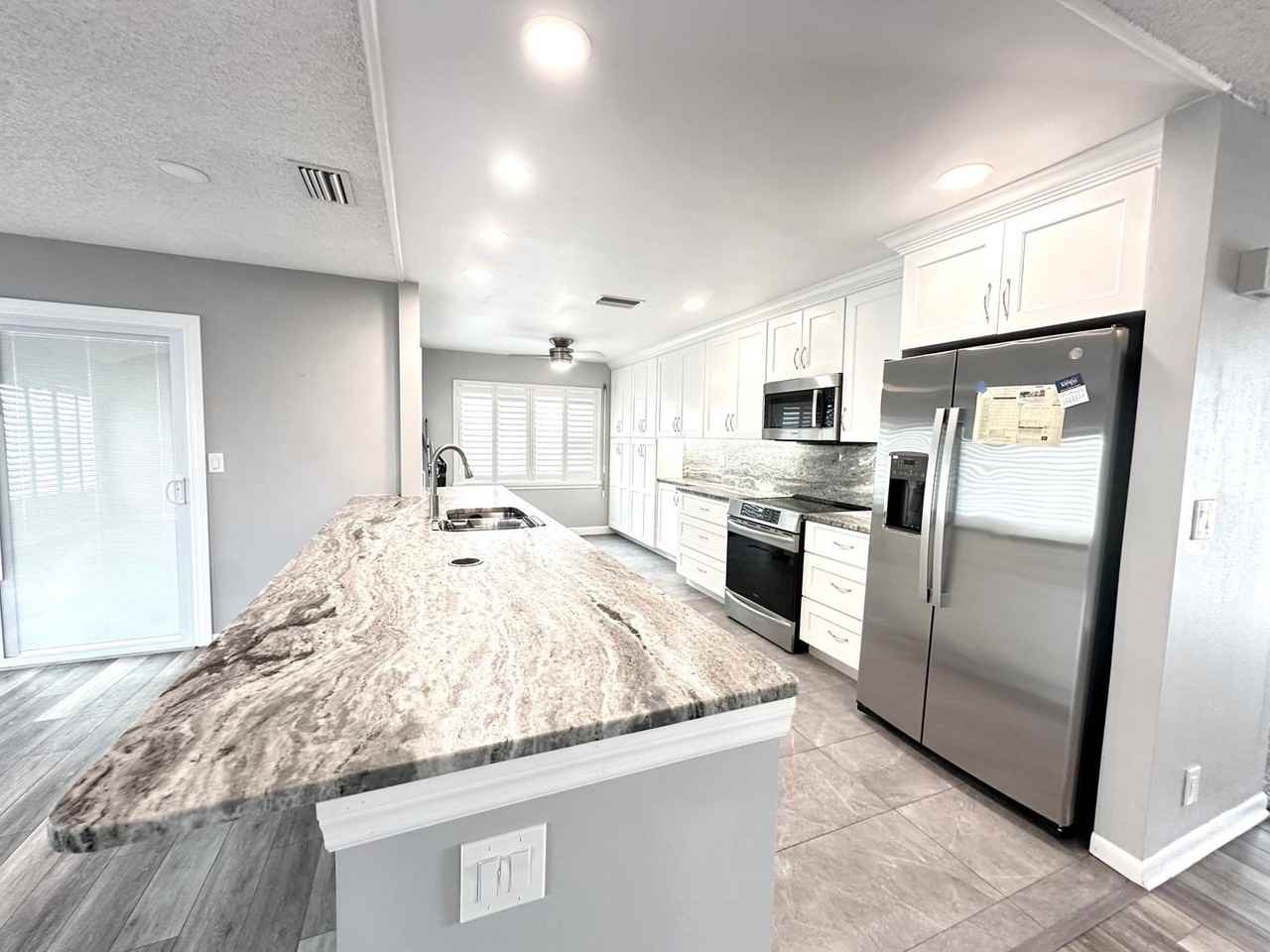 9180 35th St N - Photo 5 of 23