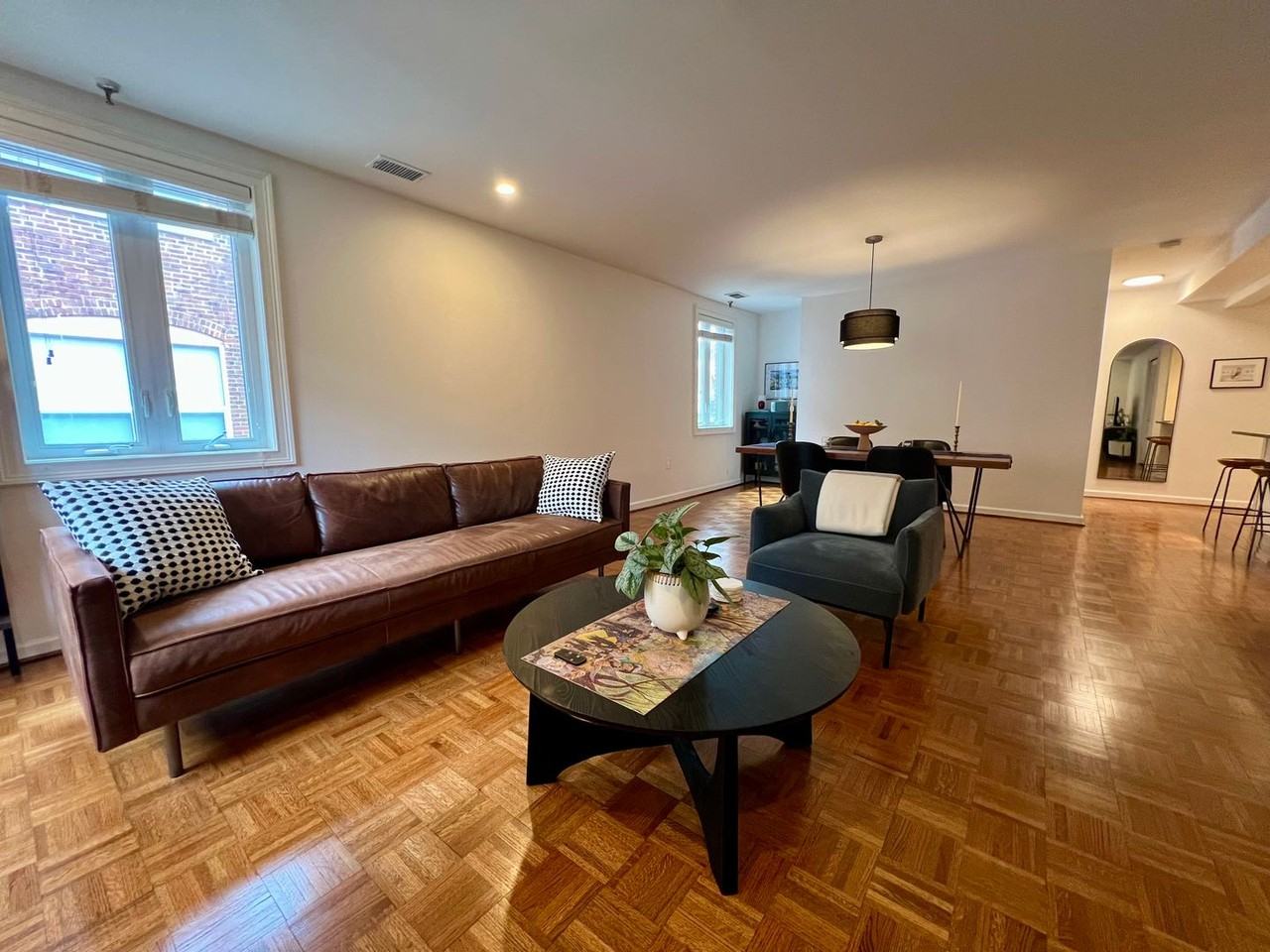136 N Bread St #422 - Photo 6 of 42