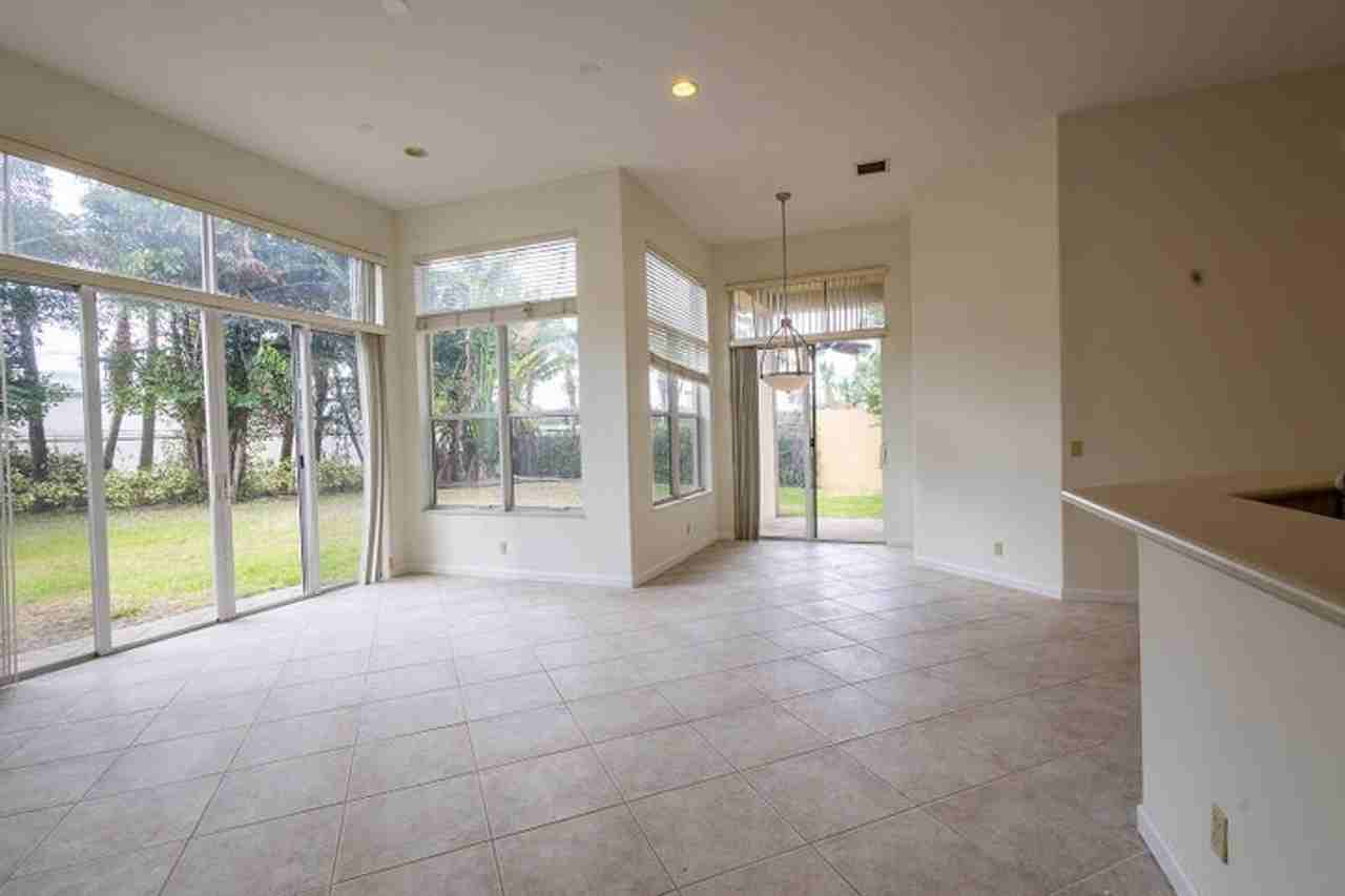 6428 Garden Ct - Photo 4 of 21