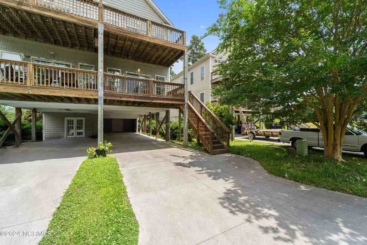 71 Court St - Photo 2 of 24