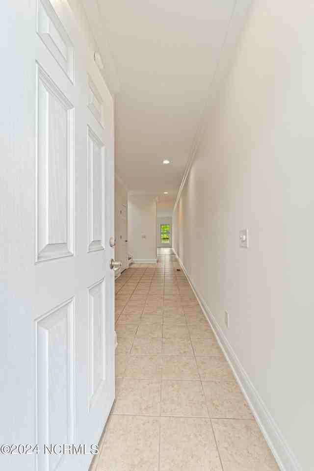 71 Court St - Photo 5 of 24