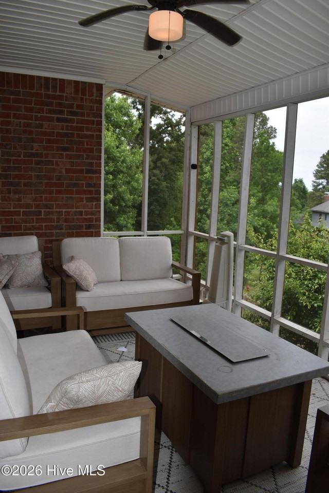269 Foxfire Ct - Photo 2 of 36