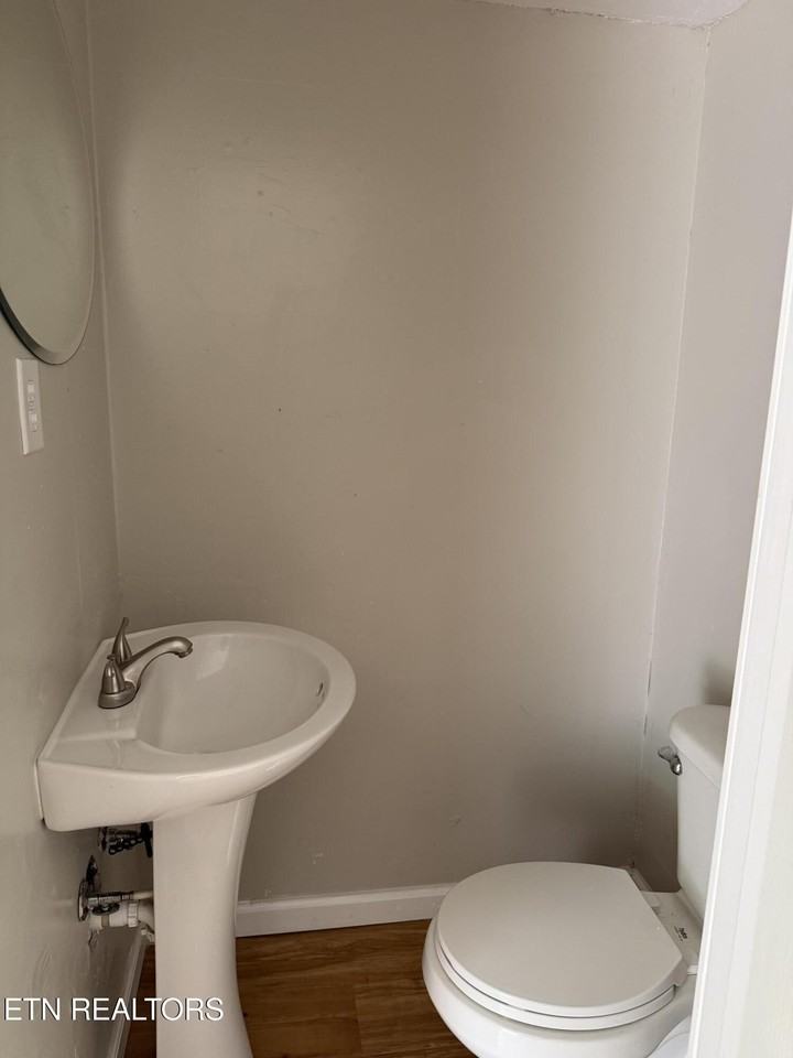 508 S Douglas Ave #D - Photo 6 of 13