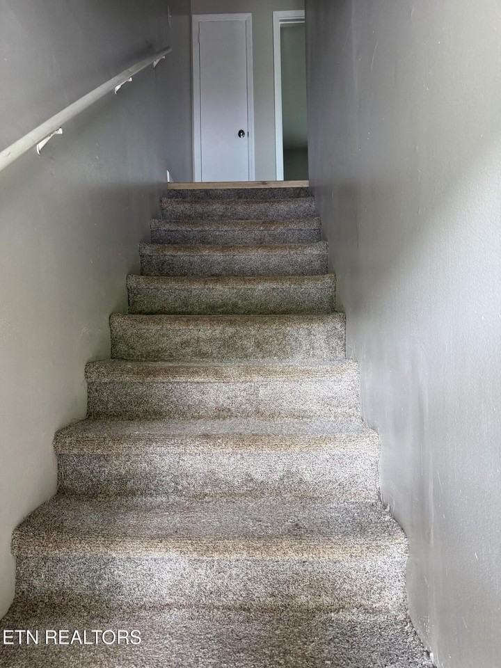 508 S Douglas Ave #D - Photo 7 of 13