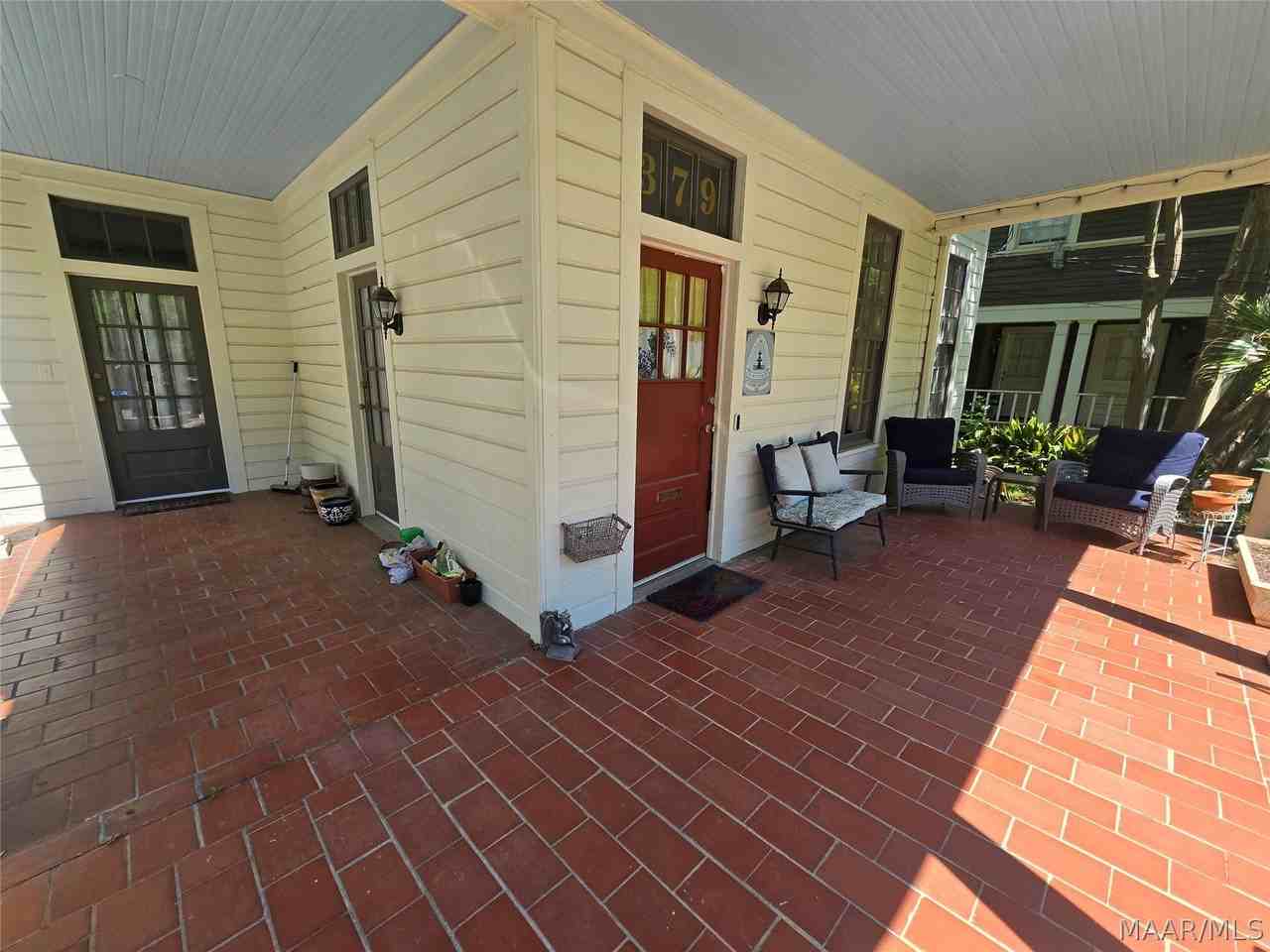 379 Felder Ave - Photo 3 of 26
