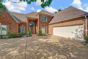 featured image of 1331 Riding Brook Dr
