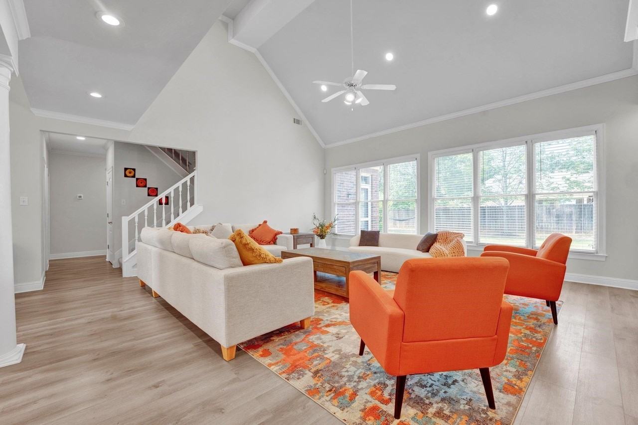 1331 Riding Brook Dr - Photo 5 of 39