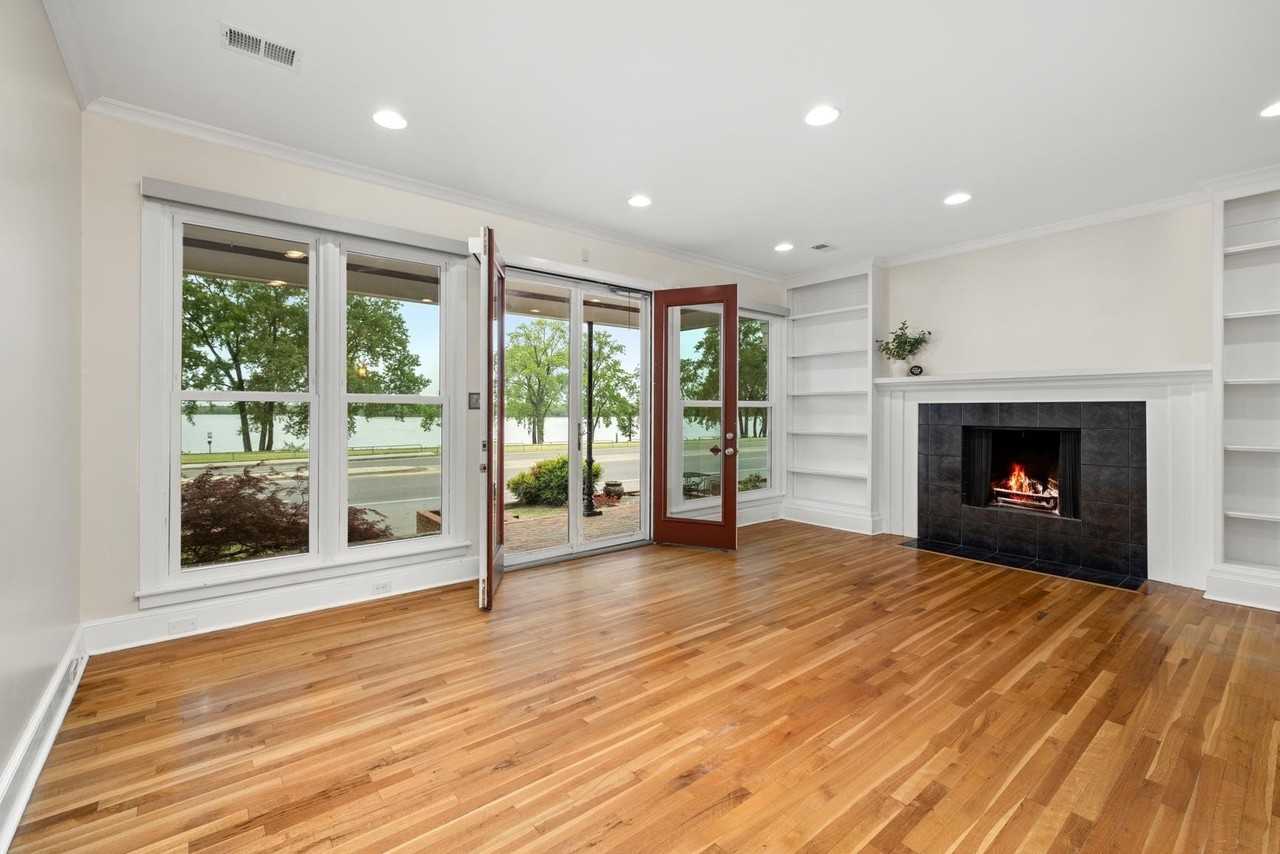 752 Island Dr - Photo 6 of 40