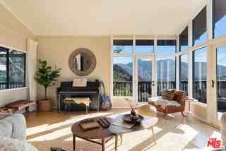 2239 Topanga Skyline Dr - Photo 3 of 8