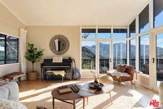 2239 Topanga Skyline Dr - Photo 4 of 8