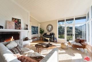2239 Topanga Skyline Dr - Photo 6 of 8