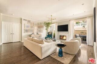 930 N Doheny Dr #103 - Photo 4 of 8