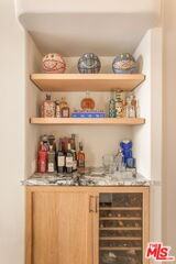 930 N Doheny Dr #103 - Photo 6 of 8