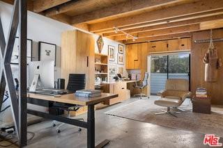 1113 Electric Ave #4 - Photo 2 of 7